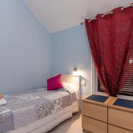 Parque Santiago Ii 253 - Two Bed Appartement *