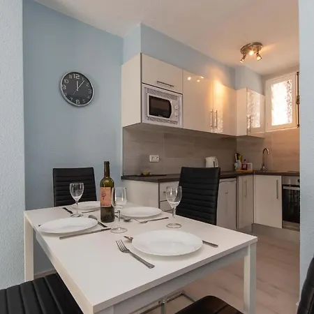 Parque Santiago Ii 253 - Two Bed Apartment *